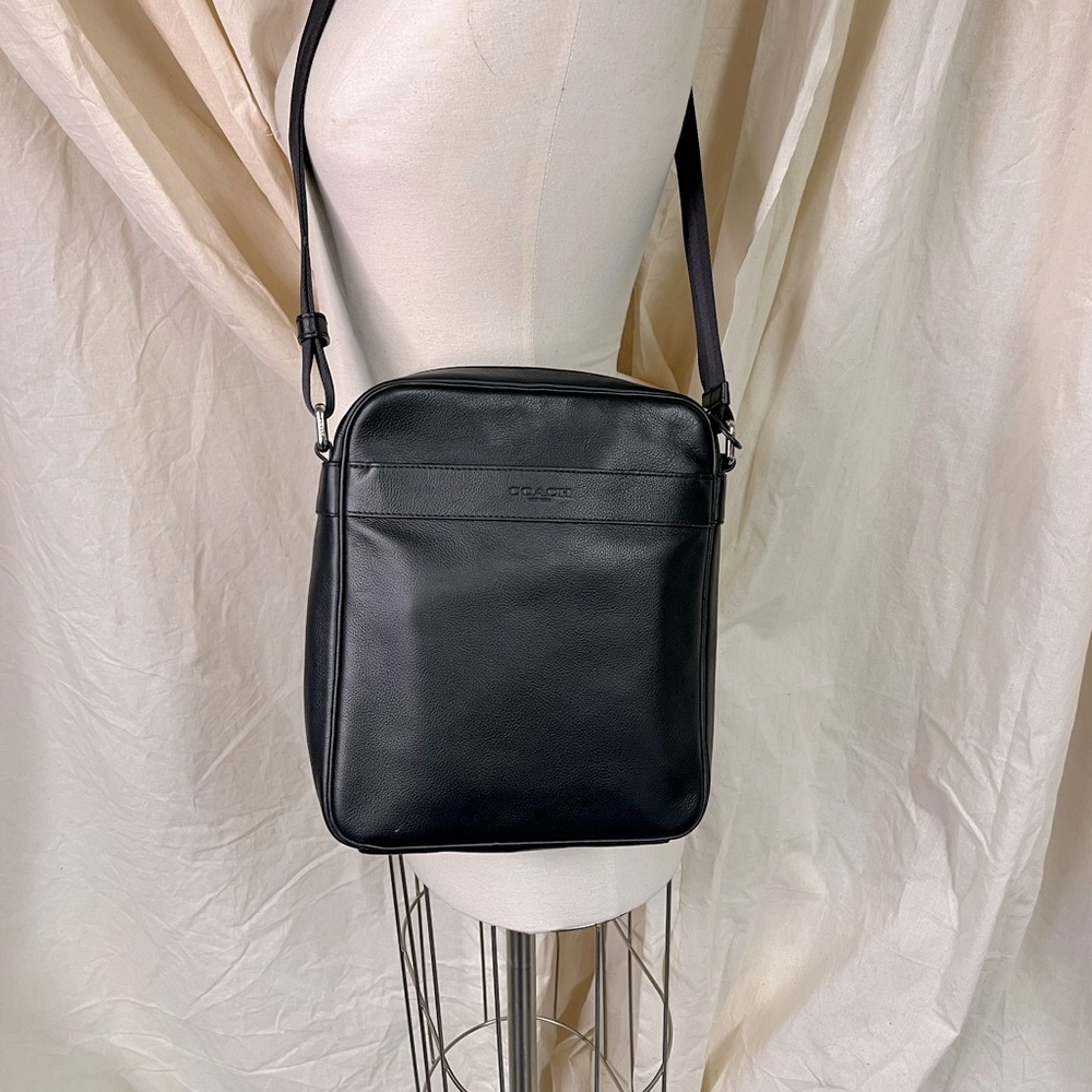 SOLD NWOT Coach Mens Black Leather Messenger Pouch